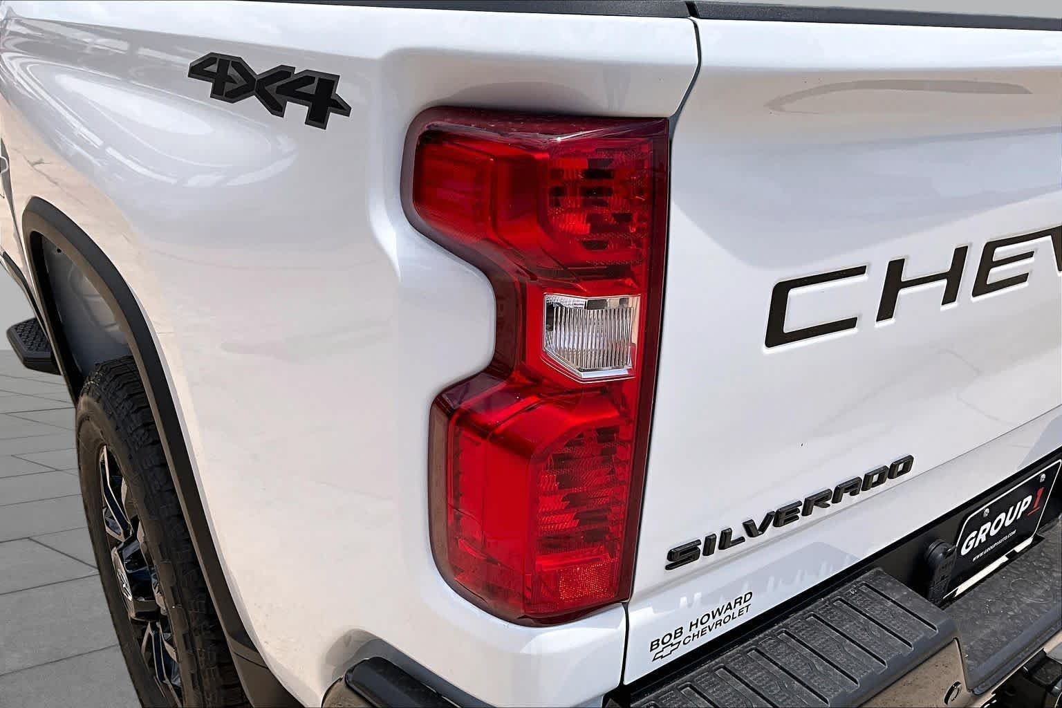 New 2026 Summit White Chevrolet Custom image 14