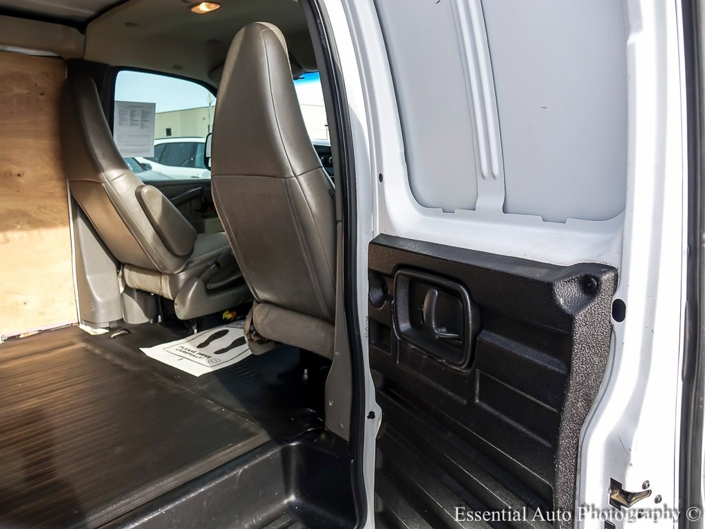 2018 GMC SAVANA - Image 19