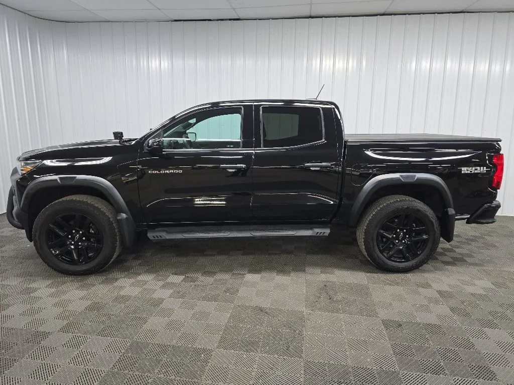 Used 2023 Black Chevrolet Trail Boss image 5