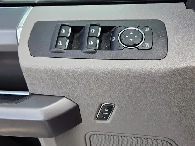 Used 2020  Ford XLT image 30