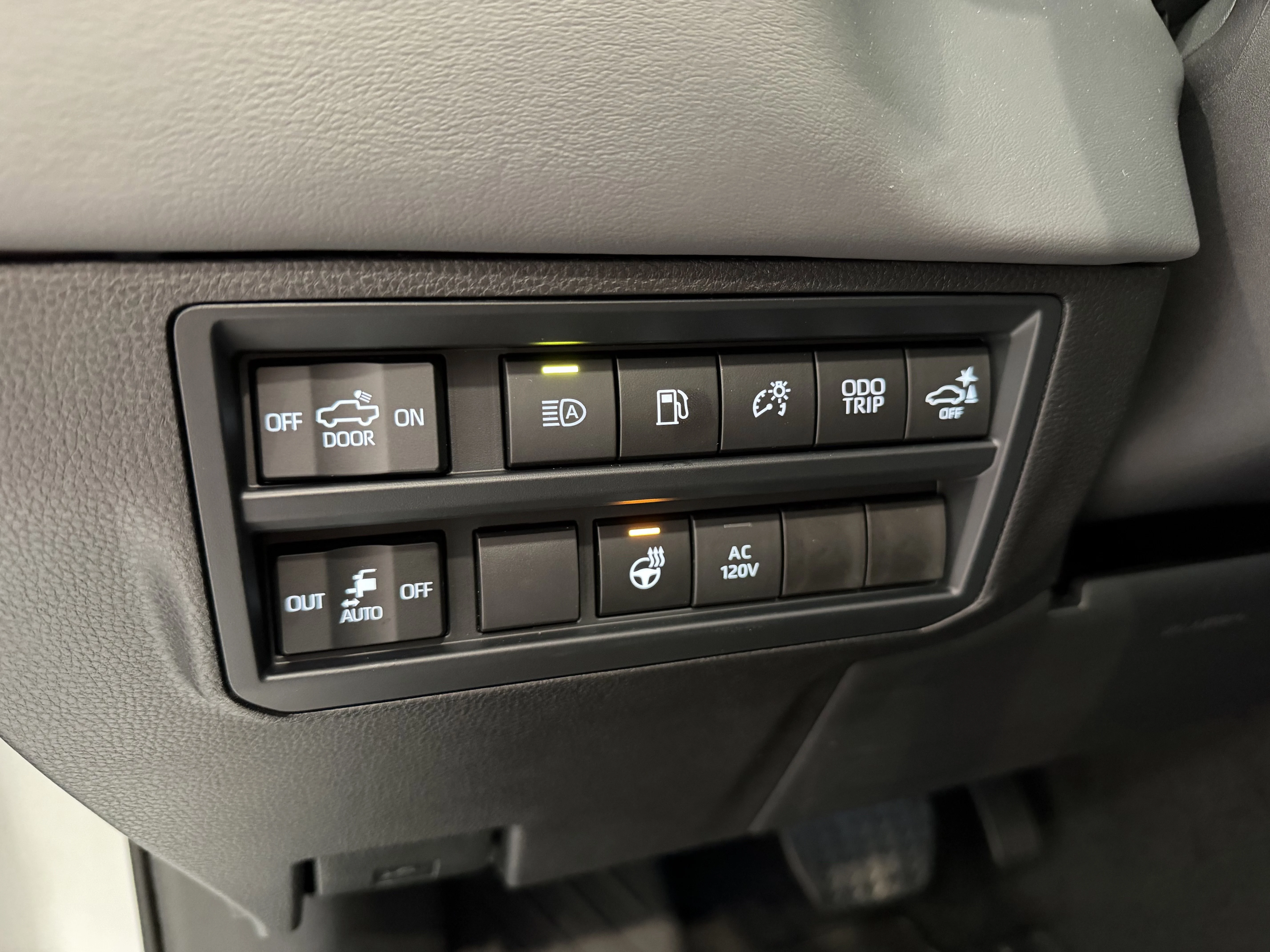 2026 Toyota Tundra Capstone - Photo 29