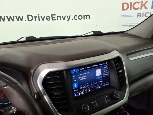 Used 2021 White GMC SLT image 25