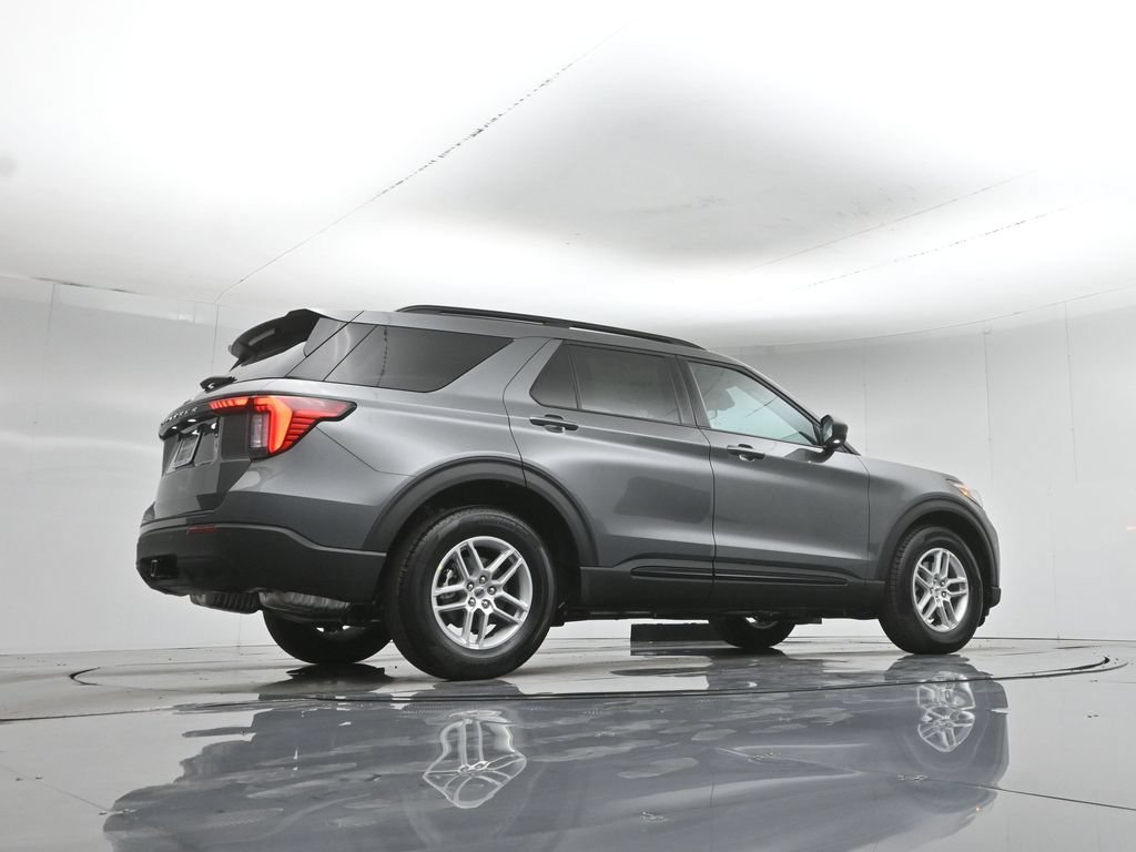 New 2026 Carbonized Gray Metallic Ford Active image 48
