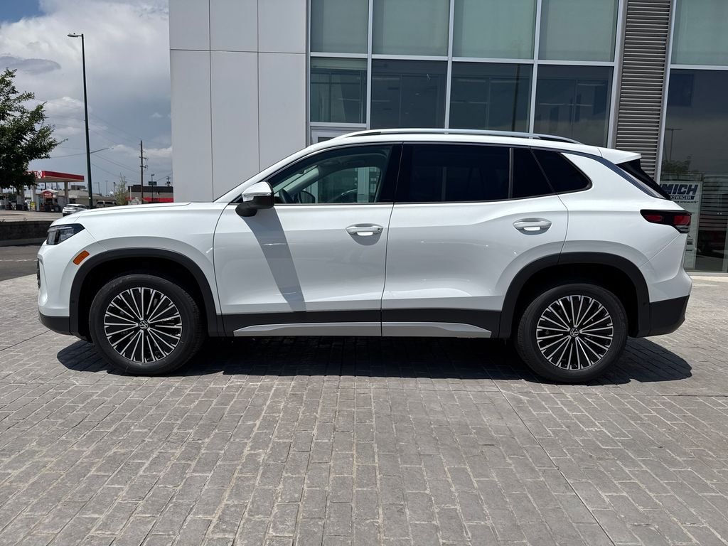 New 2026 Pure White Volkswagen 2.0T S image 2