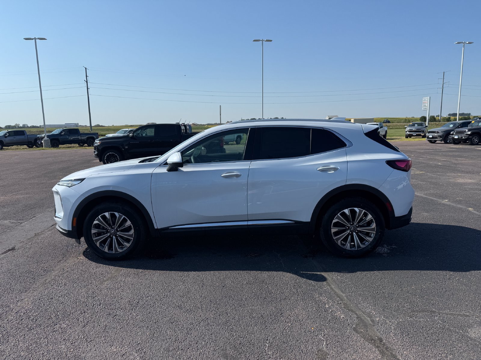 New 2026 Iridescent White Tricoat Buick Preferred image 5