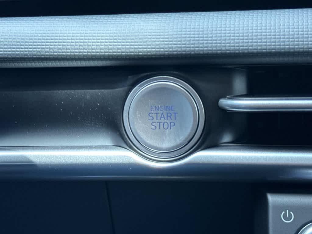 New 2026 Phantom Black Hyundai SE FWD image 17