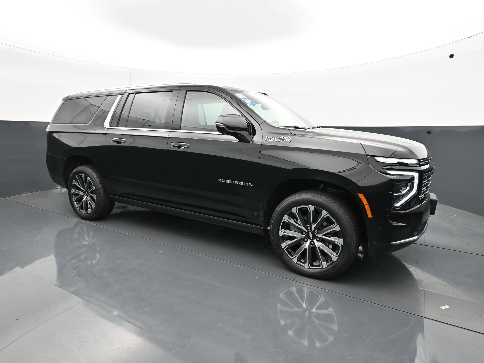 Used 2025 Black Chevrolet High Country image 9