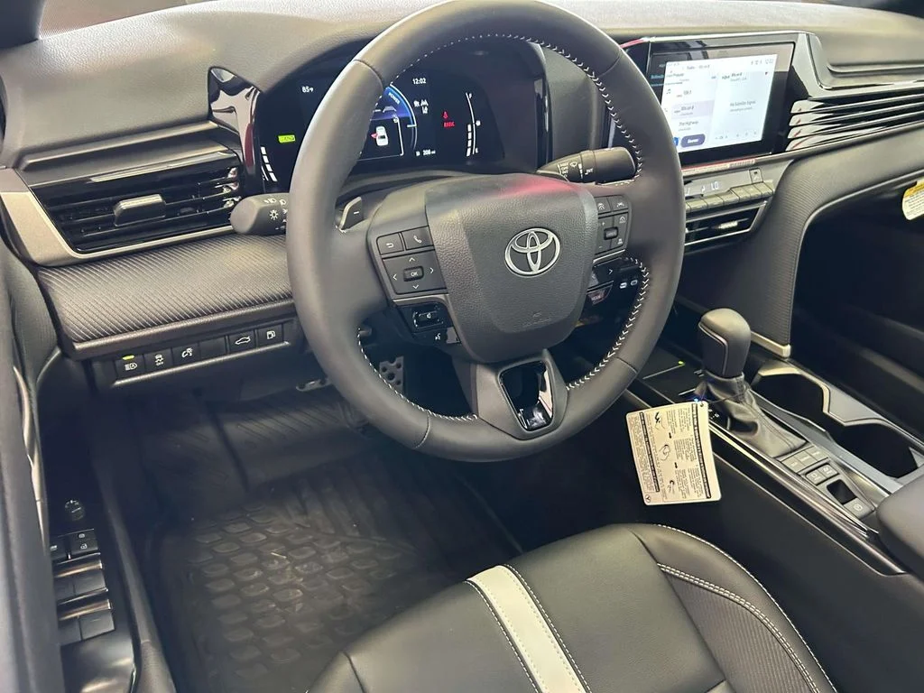 Used 2026  Toyota SE image 13