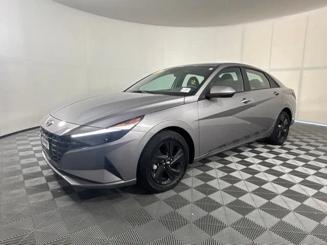 Used 2023 Gray Hyundai SEL image 26