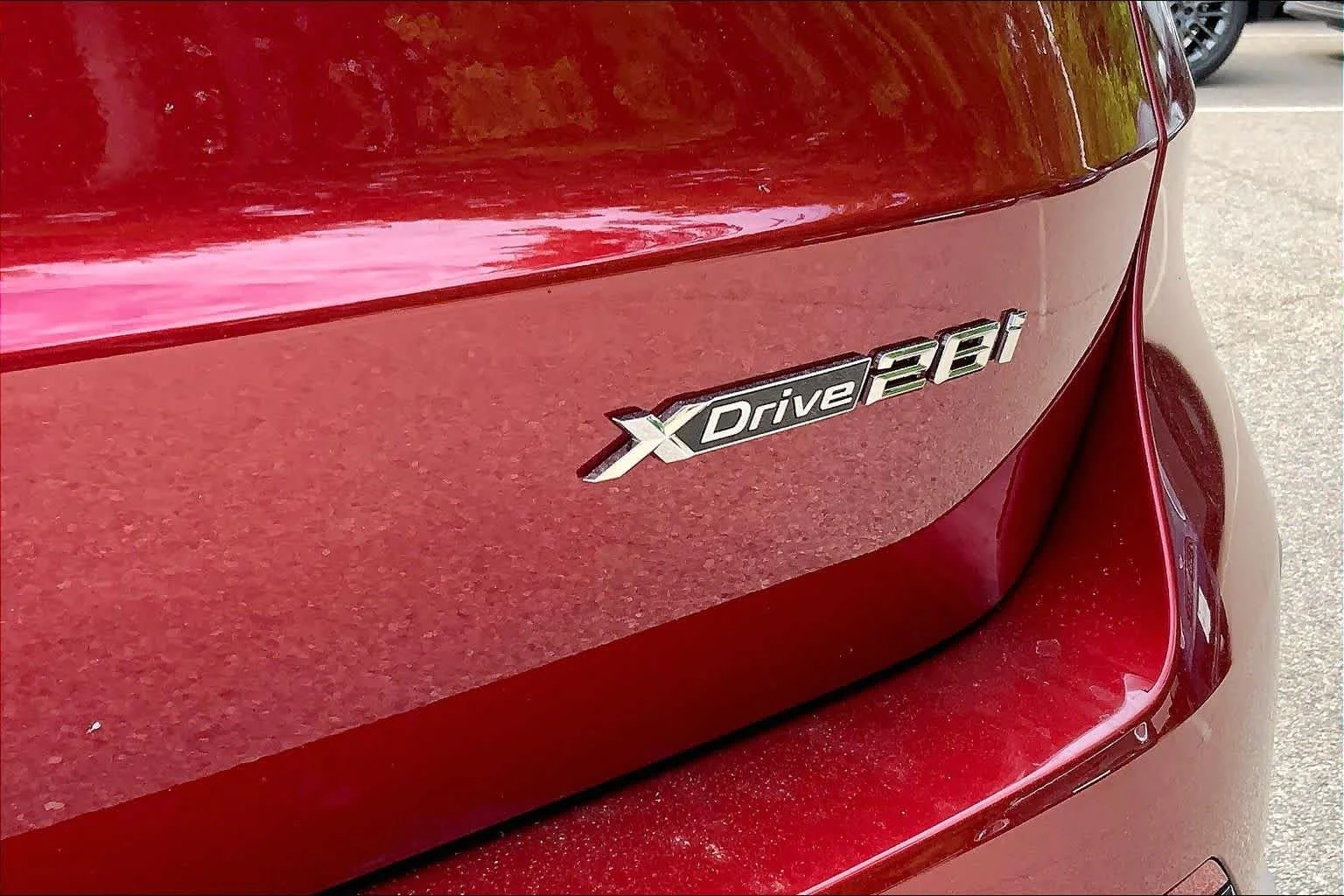 New 2026 Vegas Red Metallic BMW xDrive28i image 15