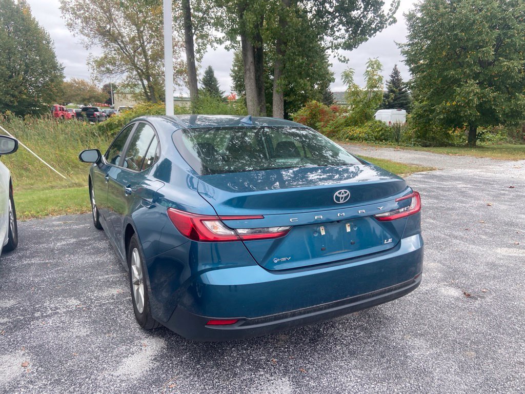Used 2025 Ocean Toyota LE image 4