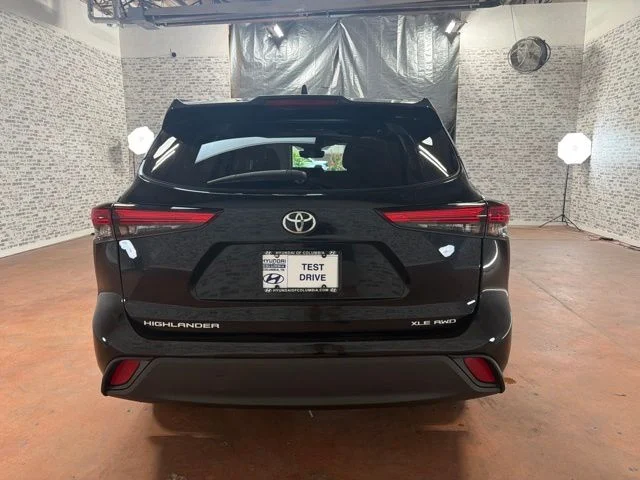 Used 2021 Black Toyota XLE image 6