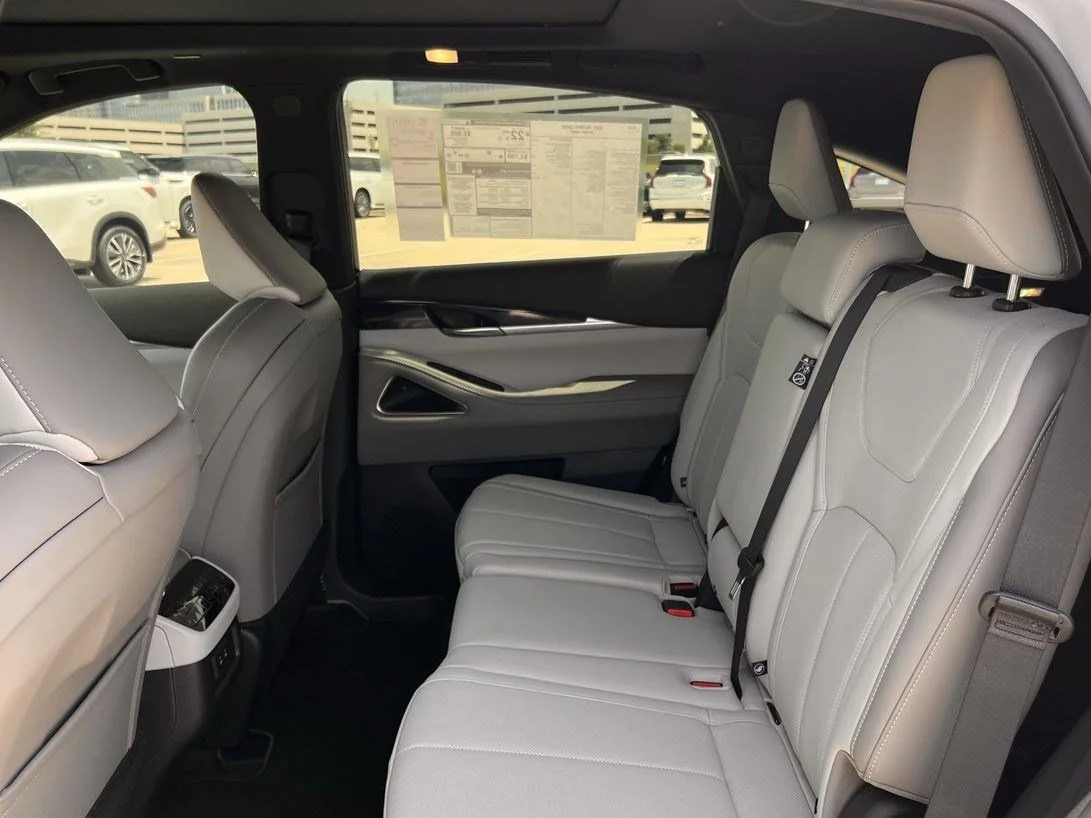 New 2027 GRAPHITE SHADOW INFINITI Sport AWD image 28