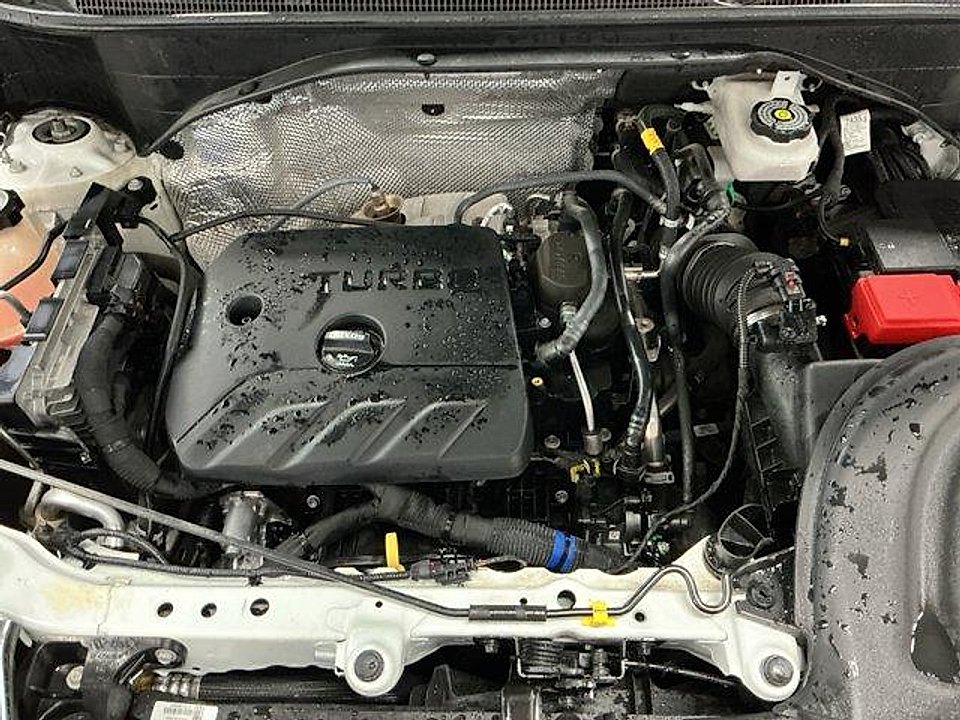 Used 2021 Summit White Buick AWD Preferred image 16