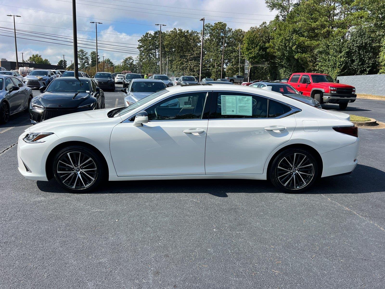Used 2025 Eminent White Pearl Lexus Base image 8