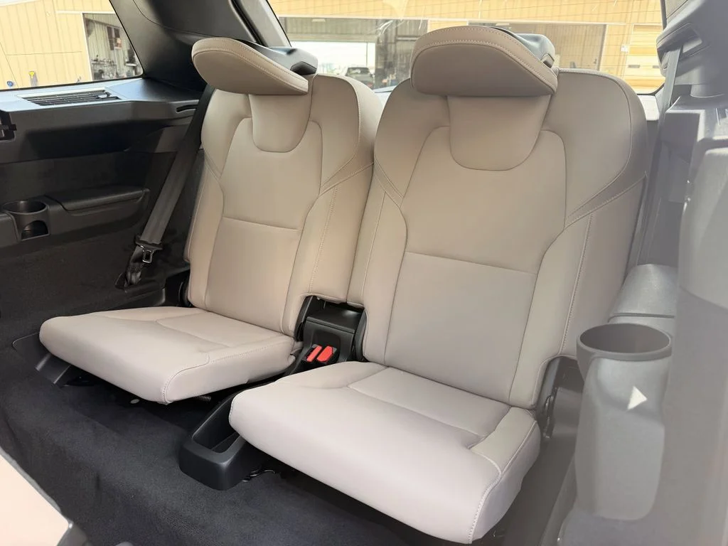 New 2026 Crystal White Volvo Core image 13