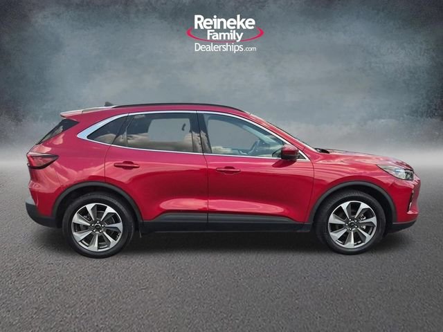 Used 2023 Red Ford Platinum image 4