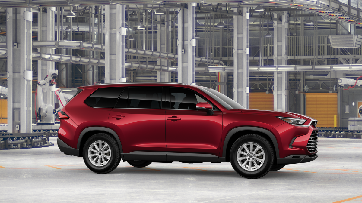 New 2026 Ruby Flare Pearl Toyota XLE image 13