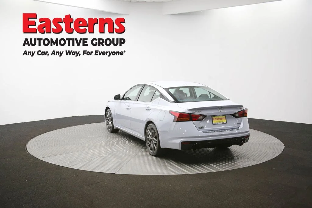 Used 2023 Gray Nissan 2.0 SR image 64