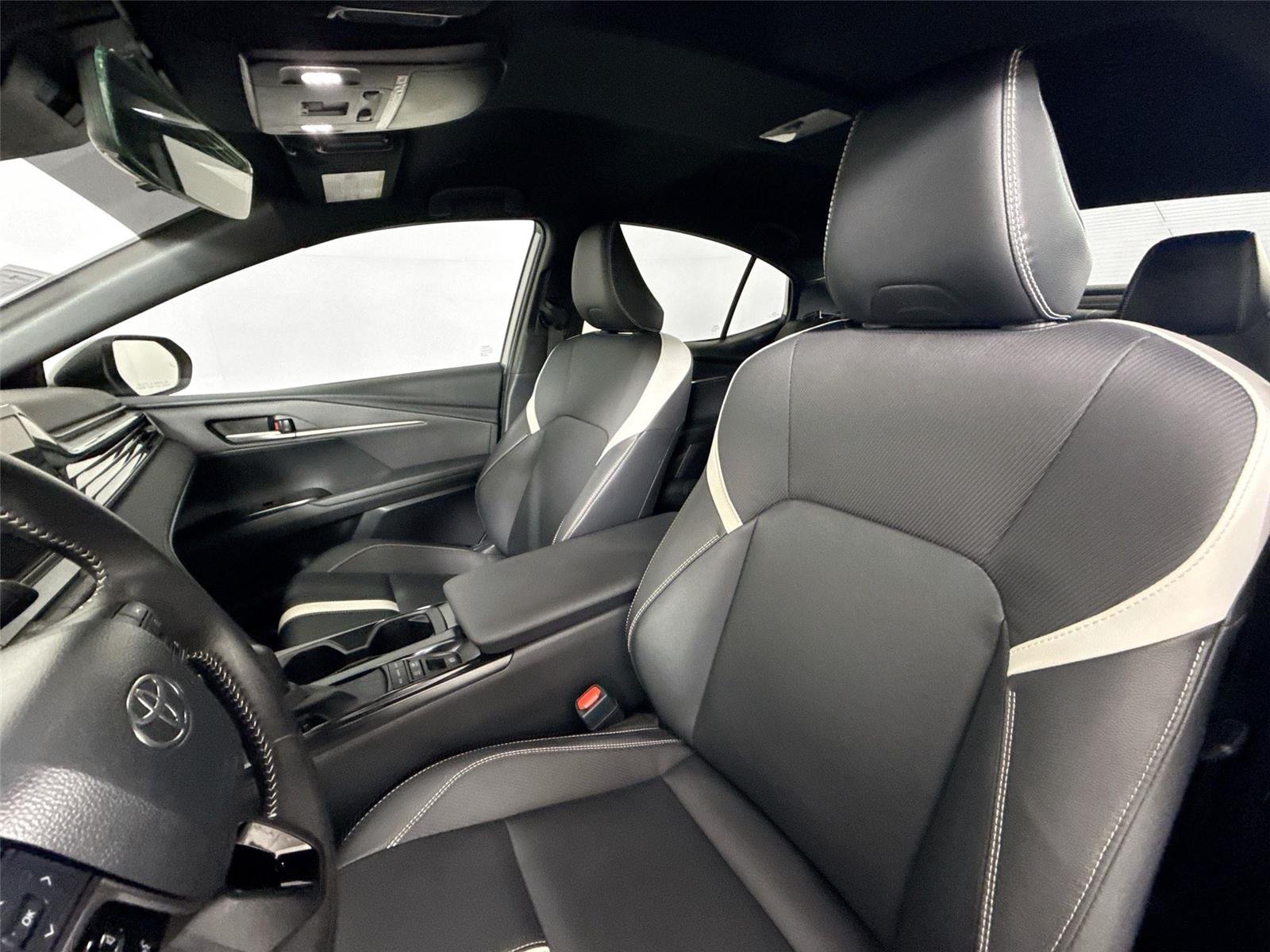 Certified Used 2025 Heavy Metal Toyota SE image 3