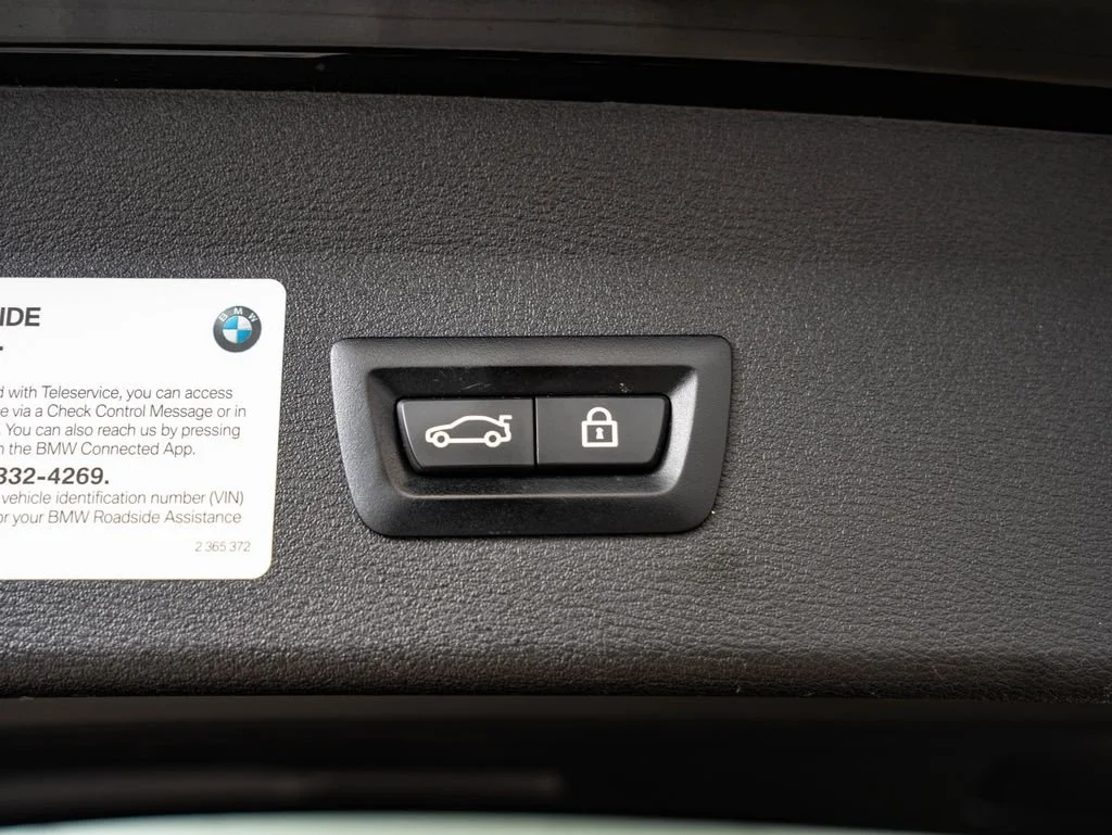 Used 2021 Black Sapphire Metallic BMW sDrive28i image 22