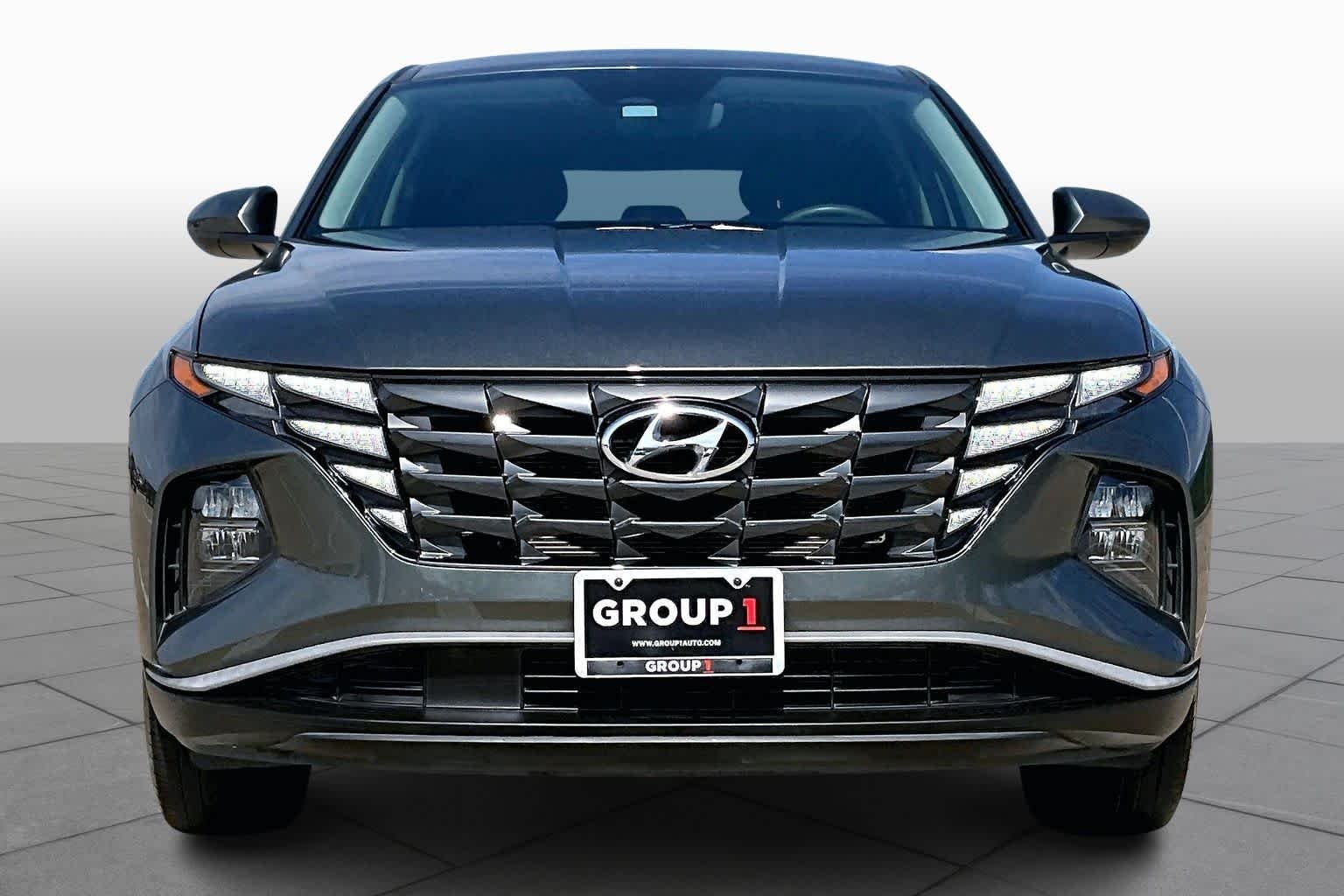 Used 2023 Amazon Gray Hyundai SE image 4