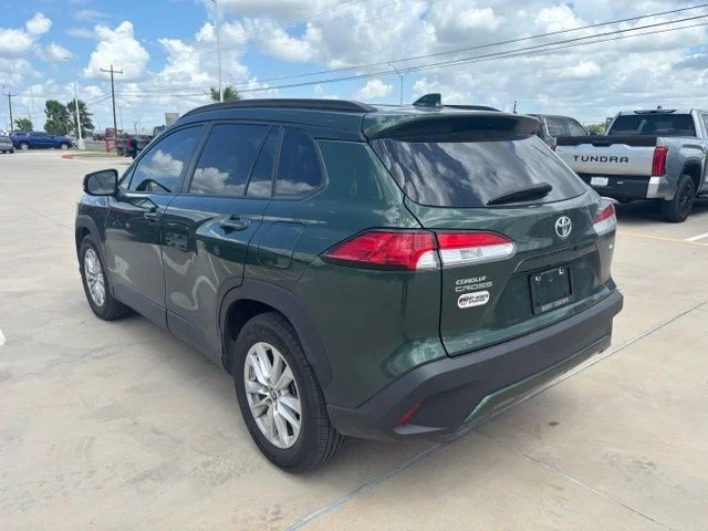 Used 2023 Green Toyota LE image 4