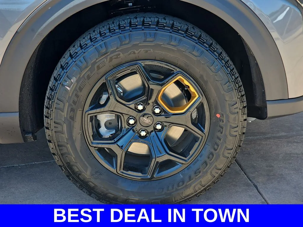 New 2026 Carbonized Gray Metallic Ford Tremor® image 41