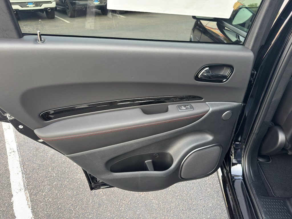 New 2026 Diamond Black Clear-Coat Exterior Paint Dodge R/T image 18