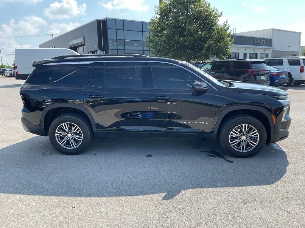 Used 2025 Mosaic Black Metallic Chevrolet AWD LT image 9