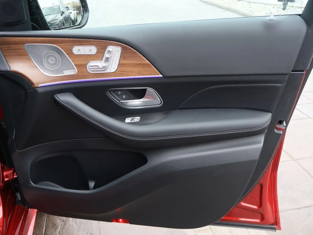Used 2025 MANUFAKTUR Cardinal Red Mercedes-Benz GLE 450 image 13
