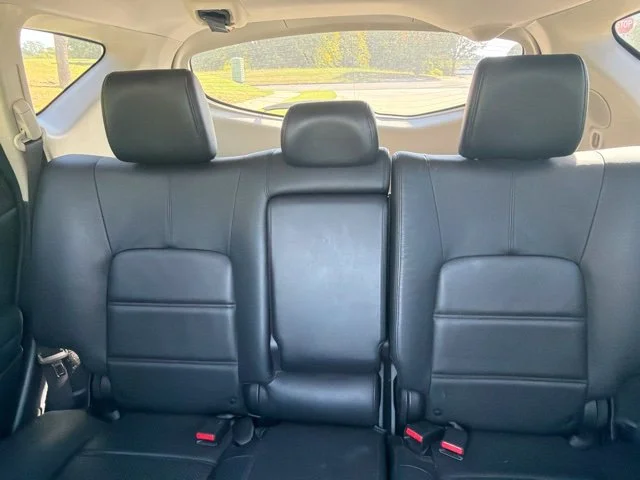 Used 2014 Gray Nissan SL image 18