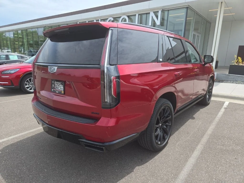 Used 2021 Red Cadillac Sport Platinum image 5