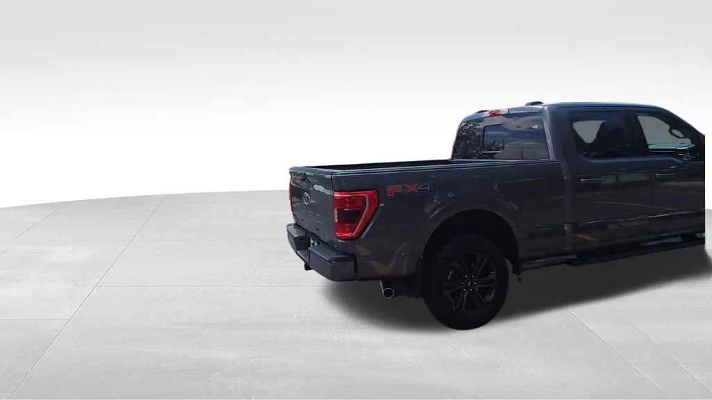 Used 2022 Gray Metallic Ford XLT image 8