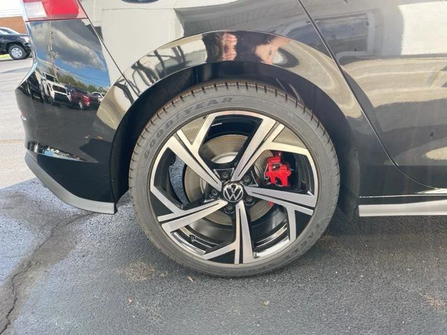 2025 Volkswagen Golf GTI SE - Photo 15