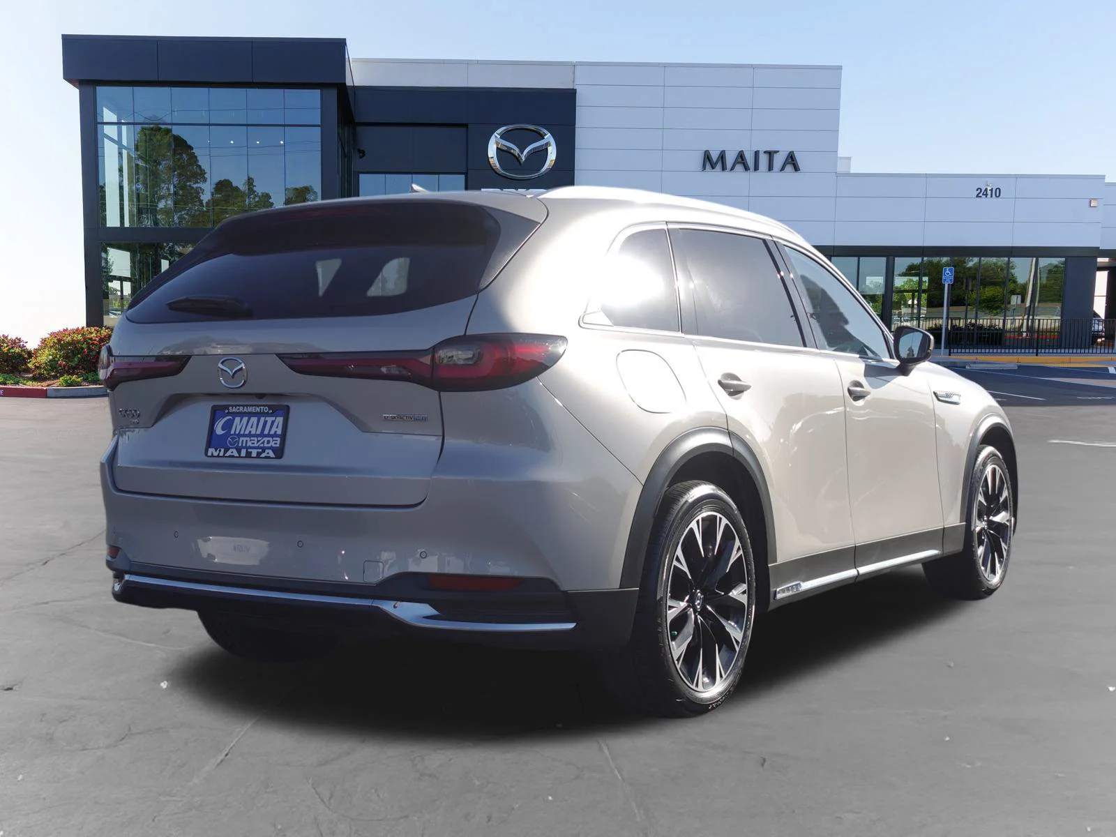 Certified Used 2024 Platinum Quartz Mazda Premium Plus image 4