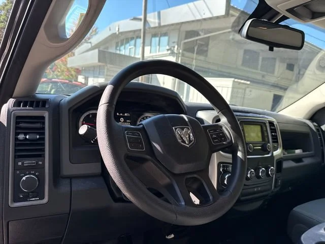 Used 2016 Granite Crystal Metallic Clearcoat Ram Tradesman image 17