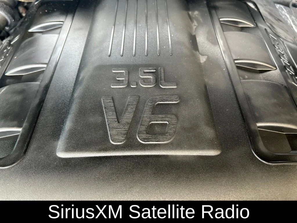 Used 2013 Black Ford XLT image 12