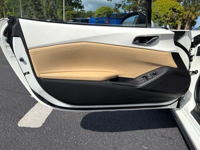 New 2026 Snowflake White Pearl Mazda Grand Touring image 7