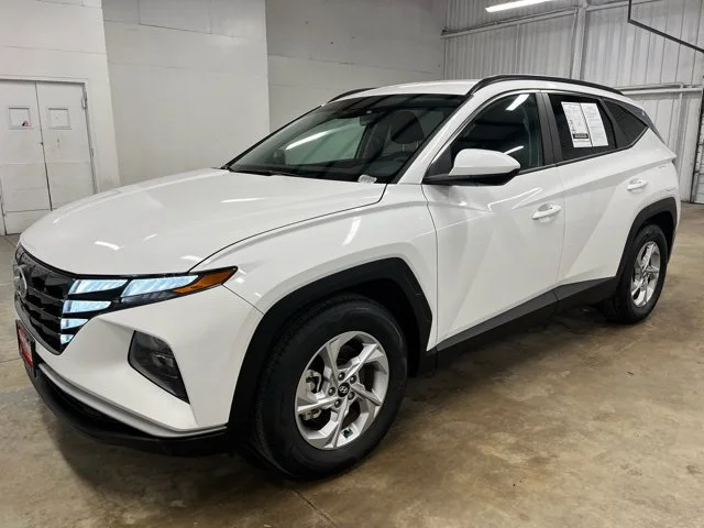 Certified Used 2024 White Hyundai SEL image 3