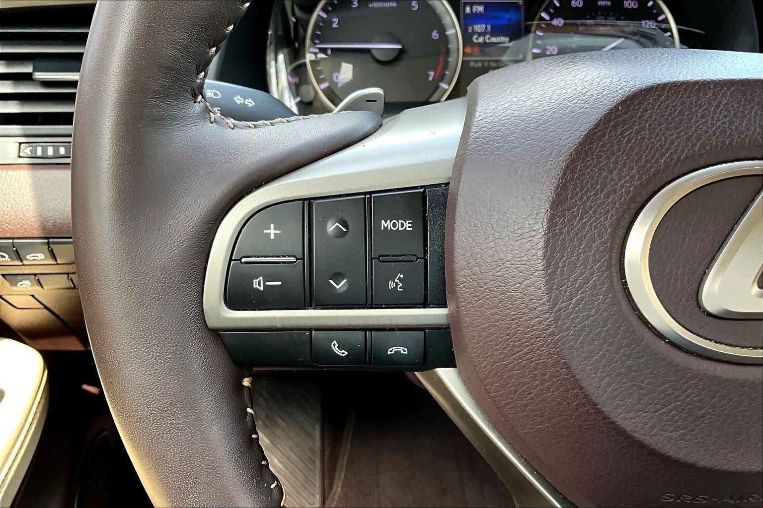 Used 2020 Obsidian Lexus  image 22