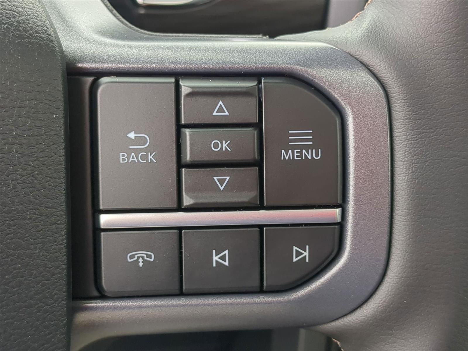 New 2026 Star White Metallic Tri-Coat Ford Lariat® image 21