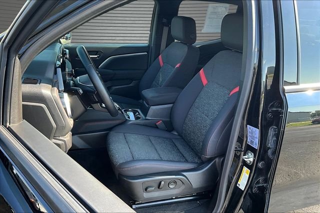 Used 2026 Black Chevrolet Z71 image 21