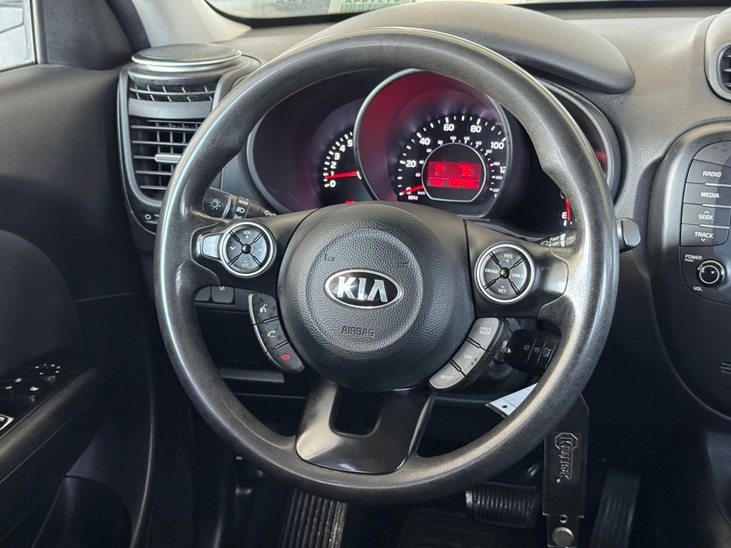 Used 2019 Silver Kia Plus image 21