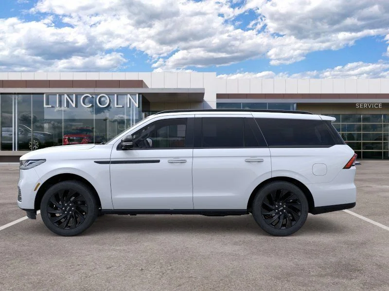 New 2026 White Lincoln Reserve image 3