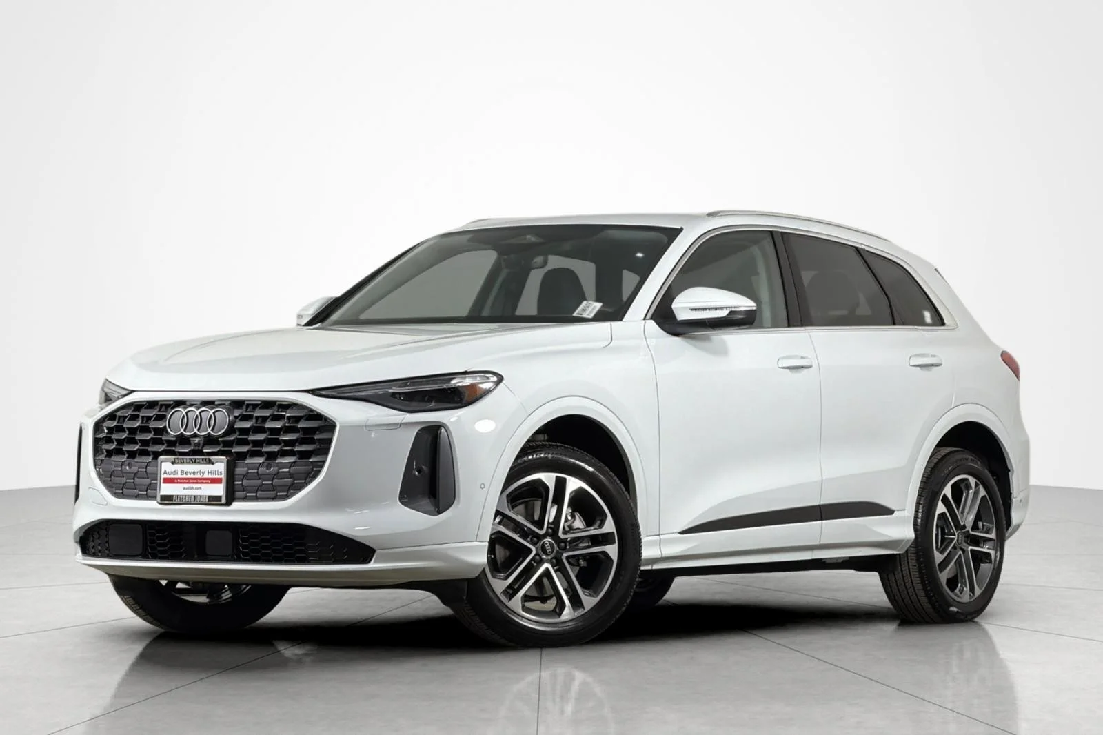 2025 Audi Q5 40 Premium Plus's photo