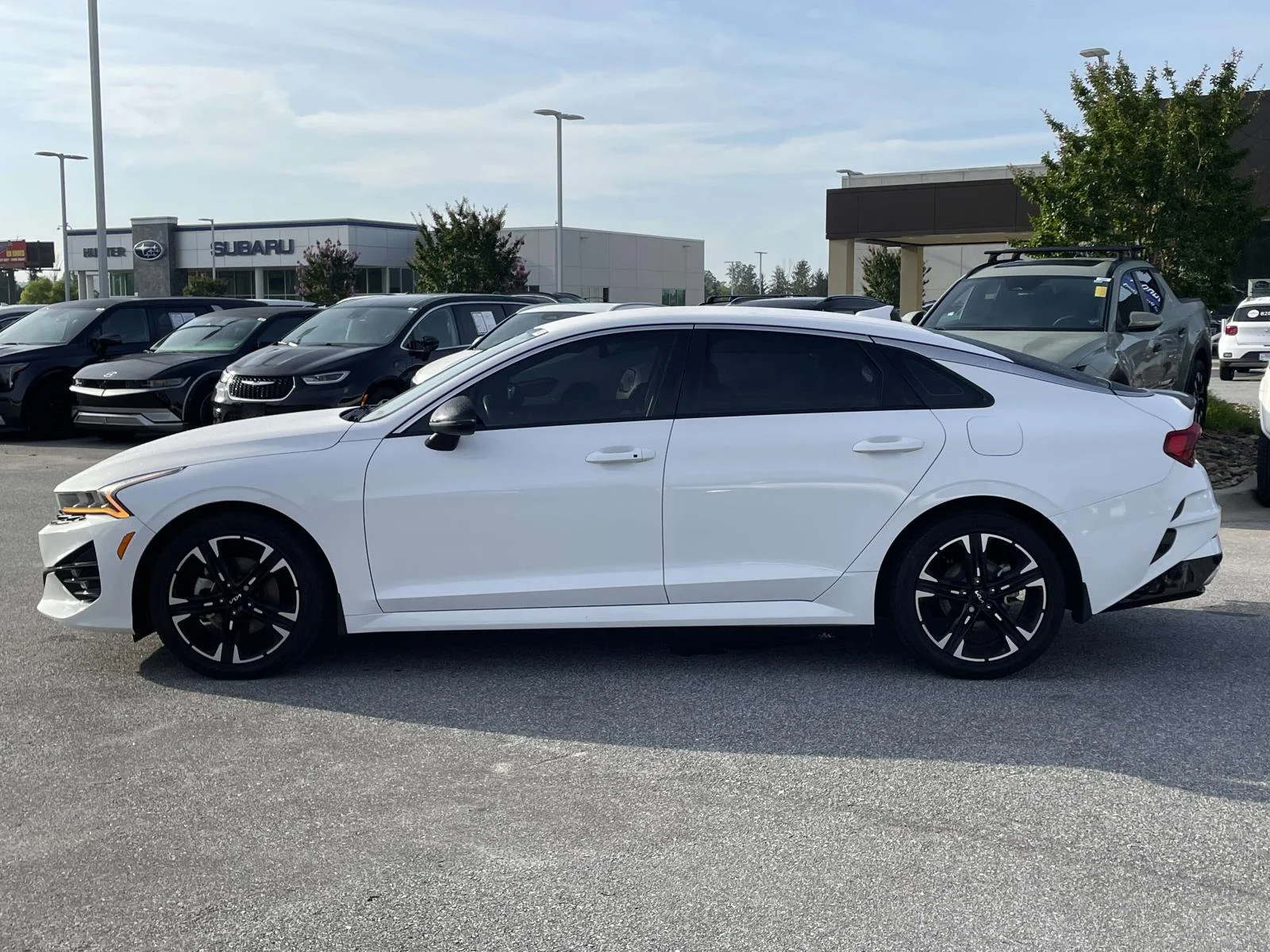 Used 2024 White Kia GT-Line image 27