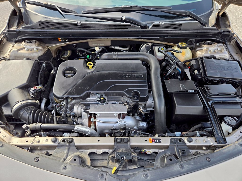 Used 2022 Gray Chevrolet LT image 28