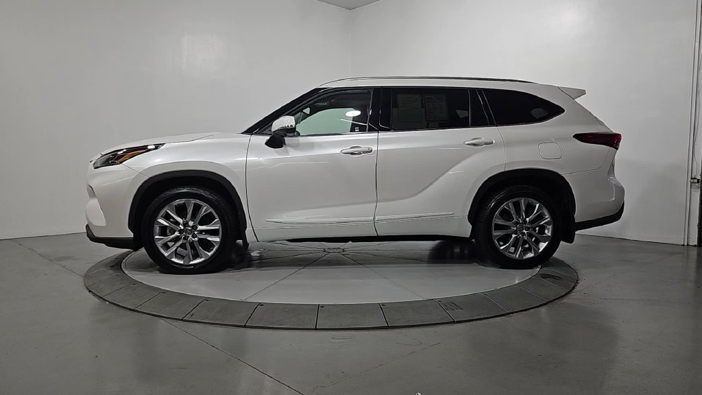 Used 2023 Pearl Toyota Limited image 2