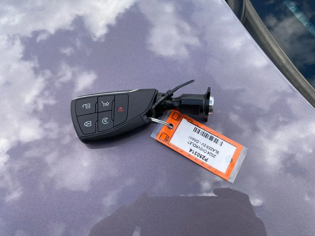 Used 2024 Gray Chevrolet LT image 28